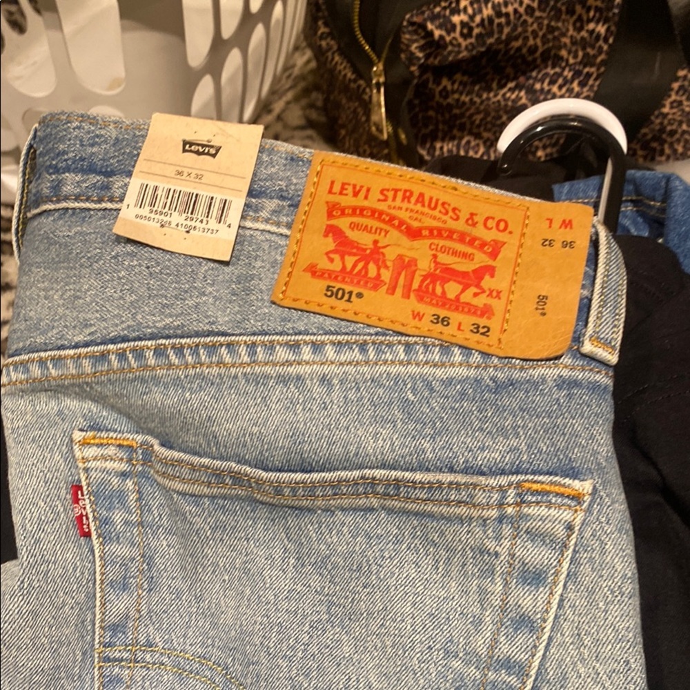Levi's 501 NWT Blue Jeans size 36X32